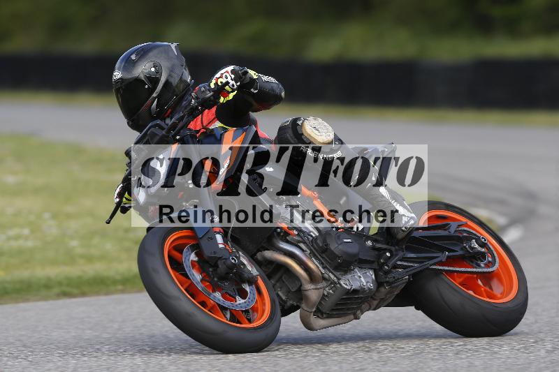 Archiv-2025/08 20.04.2025 Speer Racing ADR/Gruppe gelb/2